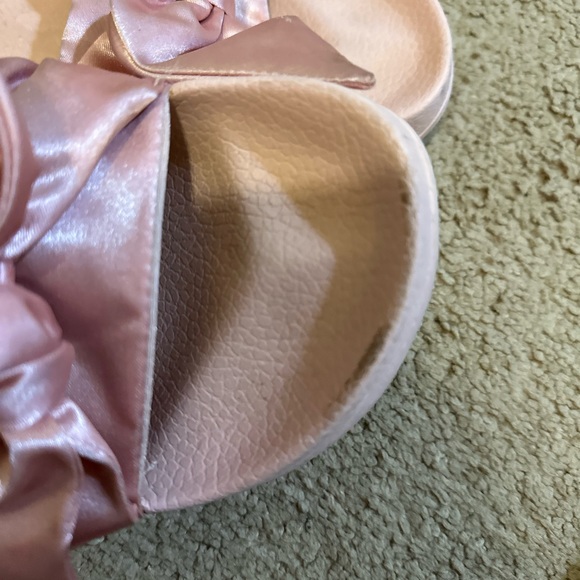 Puma Fenty by Rihanna pink bow slides - Picture 5 of 7